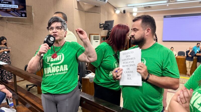 Cancelamento de sessões sobre reforma do Estatuto do Servidor em Caxias do Sul devido a mobilização