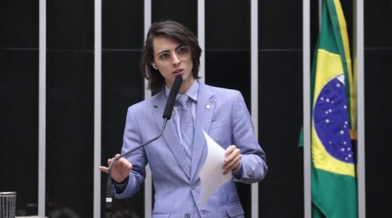 Comissão aprova distribuição de medicamentos para autistas no SUS