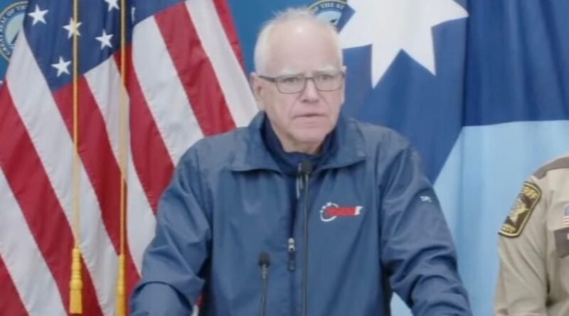 Estado irá investigar morte causada por agentes, afirma Walz