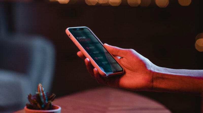 Fim do roaming no Mercosul anunciado pelo governo enfrenta pendências operacionais, afirma Anatel