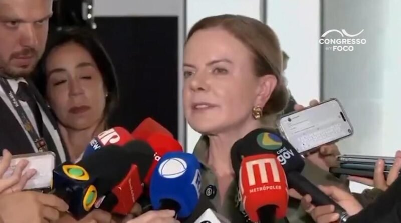 Gleisi afirma que Lula tinha conhecimento sobre consultoria de Lewandowski ao Master