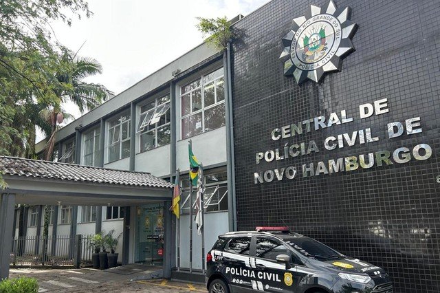 Justiça determina prisão preventiva de homem acusado de assassinar mulher a facadas na presença das filhas no Rio Grande do Sul