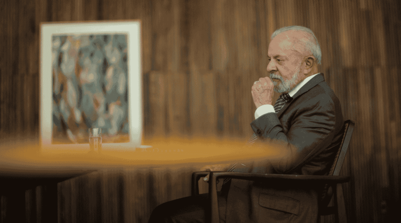 Lula e Flávio Bolsonaro se destacam em pesquisa para o 1º turno com Tarcísio