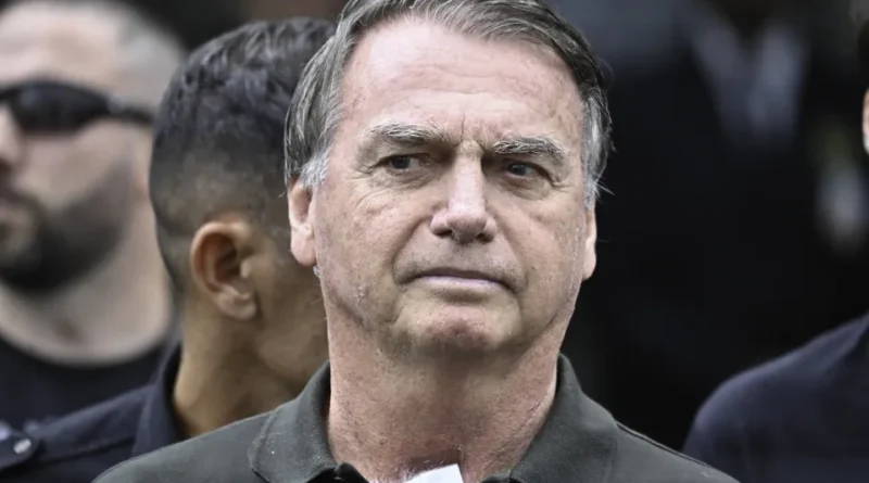 Relatório revela rotina diária de Bolsonaro na Papudinha com caminhadas, consultas médicas e ausência de leitura