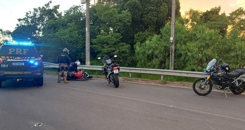 Adolescentes são apreendidos durante racha com motocicletas na Freeway