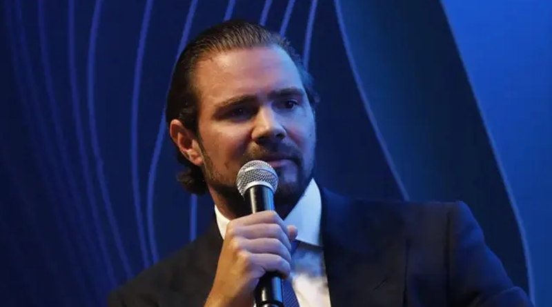 André Mendonça decide tornar facultativa a convocação de Vorcaro à CPMI do INSS