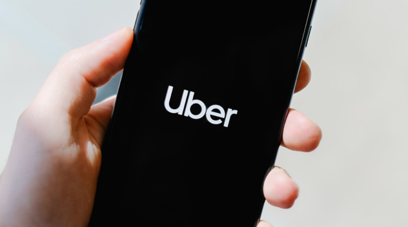 Brasil lidera em viagens da Uber entre adolescentes