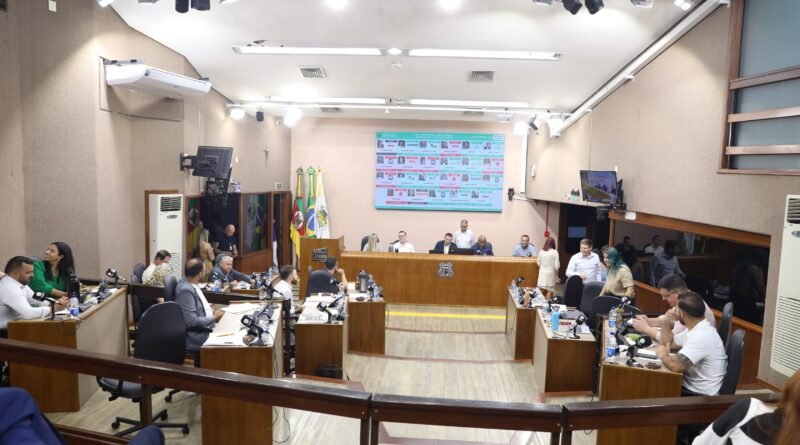 Câmara de Caxias do Sul rejeita veto parcial do prefeito a emendas da lei orçamentária