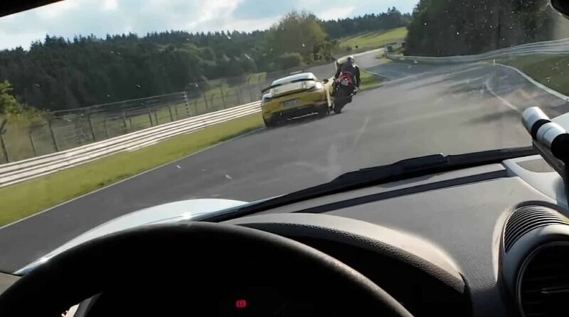 Circuito de Nürburgring proíbe circulação de motocicletas e piloto de 36 anos entra com processo por indignação