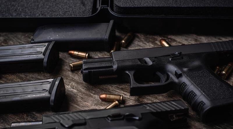 Comissão de Segurança avalia revogação de decreto que limitou CACs