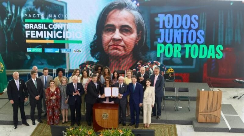 Comitê de pacto contra feminicídio empossado