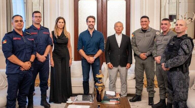 Coronéis Cláudio dos Santos Feoli e Julimar Fortes se aposentam após 35 anos de serviço