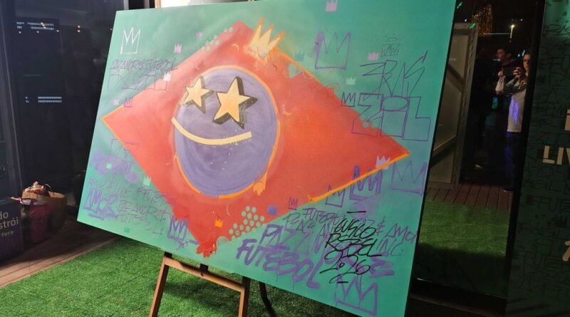 eFootball lança campanha de Carnaval com Bebeto e Negrete voltada para o público brasileiro