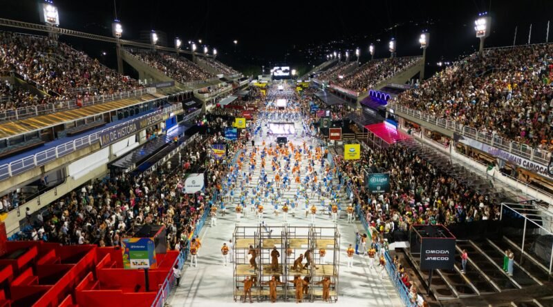 Escola pode ser penalizada após cancelamento de participação de Janja em desfile