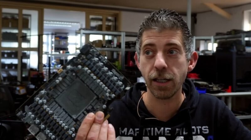 Especialista em tecnologia descobre carcaça vazia ao abrir suposta RTX 5090 para reparo