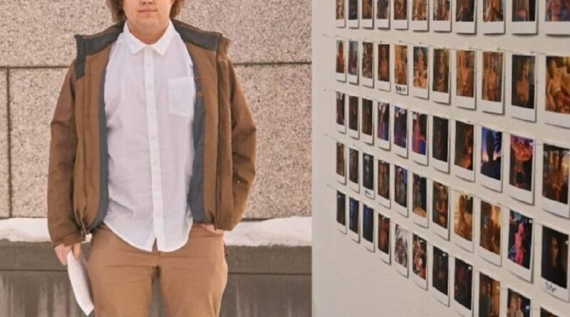 Estudante é preso após devorar obra de arte criada por inteligência artificial