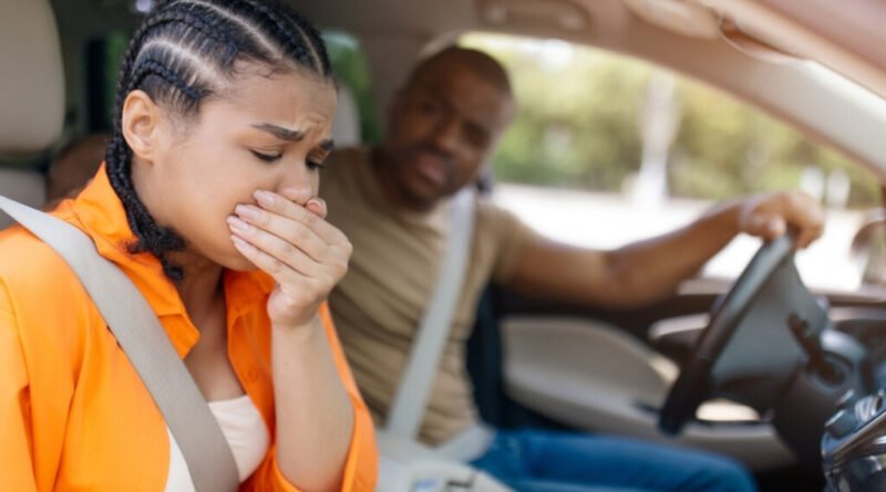 Estudo científico revela que carros elétricos podem enganar o cérebro humano e explicam o mal-estar associado