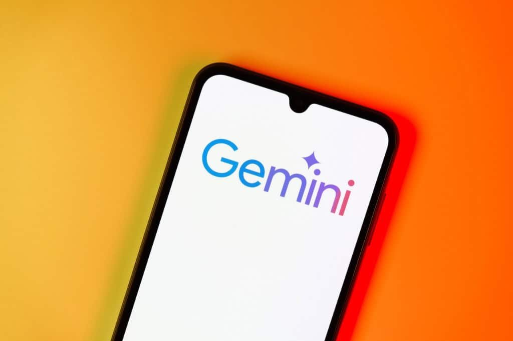 Logo do Gemini em um smartphone