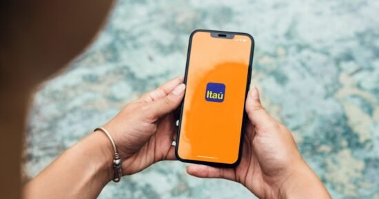 Itaú expande aplicação de IA generativa para melhorar experiência do cliente e avança em soluções tecnológicas