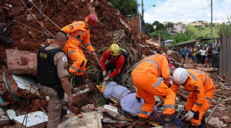 Juiz de Fora encerra busca por desaparecidos após localização de corpo de menino