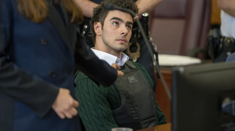 Julgamento de Luigi Mangione por assassinato de CEO é agendado pela Justiça dos EUA