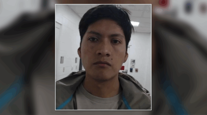 Justiça determina libertação de pai e filho de 5 anos presos nos Estados Unidos