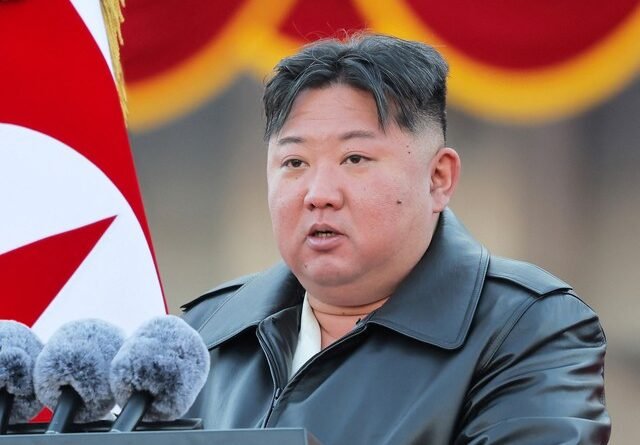 Kim Jong-un Revela Novo Lançador Nuclear e Afirmar que Arma Desafia até a 'Proteção de Deus'