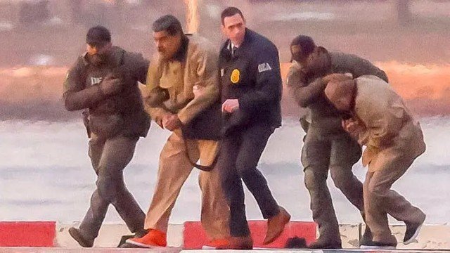 Lições da Bananeira dos Anos 50: O Reflexo das Políticas de Trump na Venezuela, Groenlândia e Irã