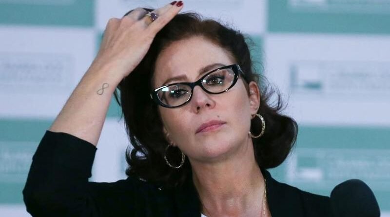 Moraes decide arquivar inquérito contra Zambelli por obstrução de justiça