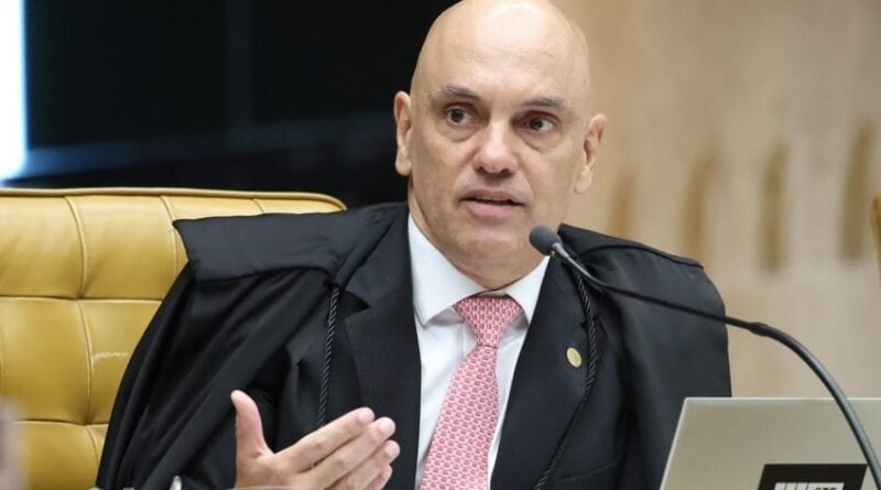 Moraes solicita manifestação da PGR sobre visita a Mário Fernandes