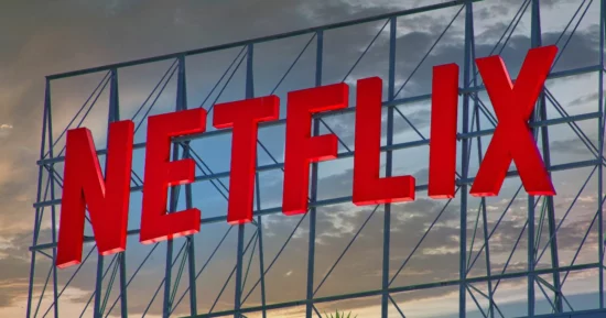 Netflix pode aumentar oferta em disputa bilionária pela Warner Bros, aponta Reuters
