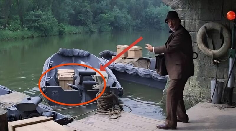 Pausa em Indiana Jones e a Última Cruzada revela equipe de filmagem auxiliando protagonista e seu pai