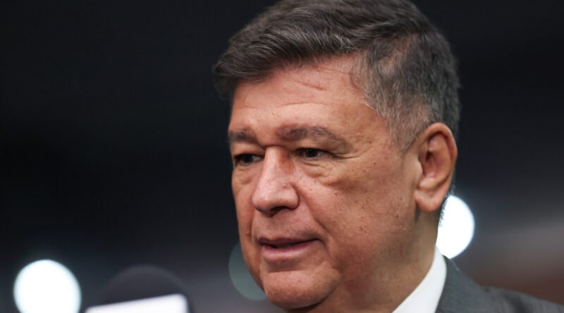 Presidente da CPMI do INSS defende votação sobre Lulinha em vídeo