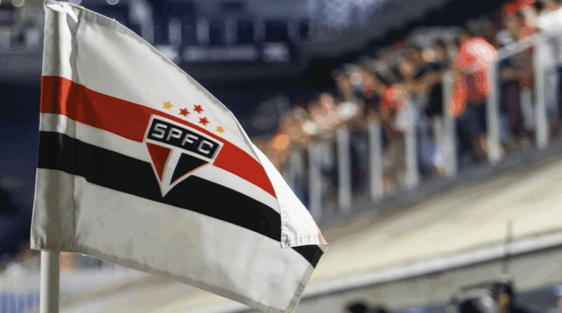 São Paulo busca acordo para rescisão de contrato com Oscar devido a dívida de R$ 7 milhões