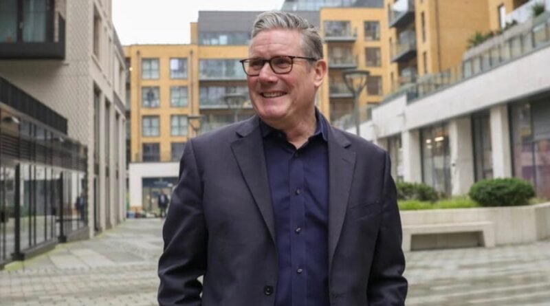 Starmer defende que ex-príncipe Andrew preste depoimento sobre relações com Epstein