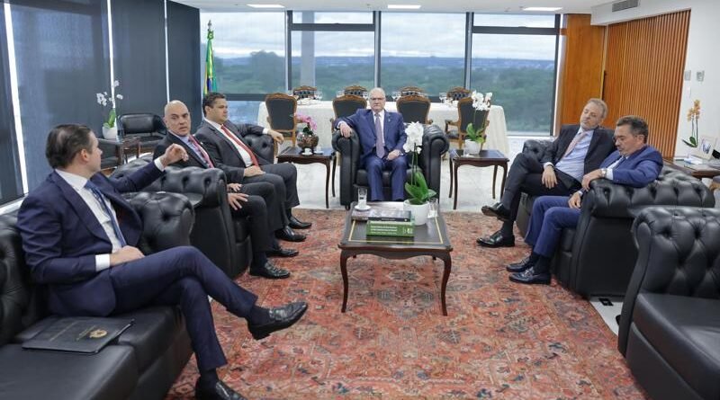 STF e Congresso discutem nova regra de transição para penduricalhos