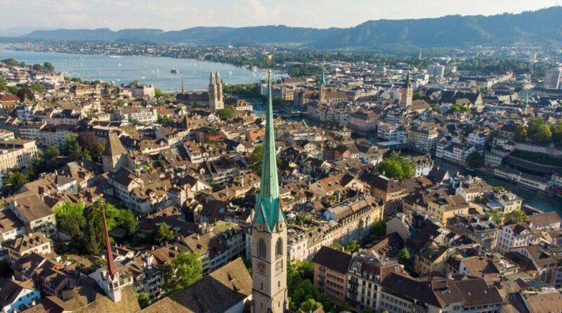 Suíça considera medida radical que fechará portas para imigrantes ao atingir 10 milhões de habitantes
