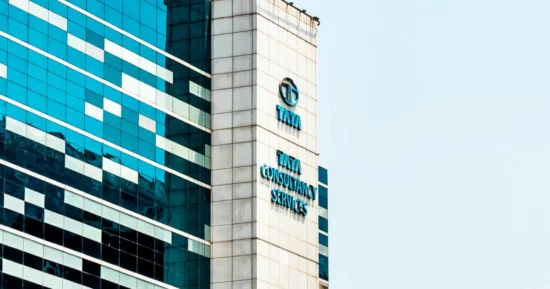 TCS se torna primeiro cliente da nova divisão de data centers da OpenAI na Índia