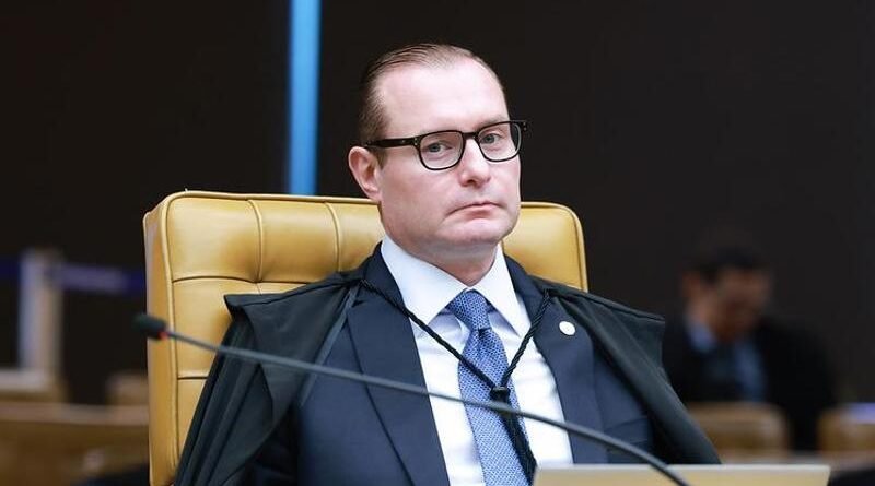 Zanin permite silêncio de associada à Conafer na CPMI do INSS