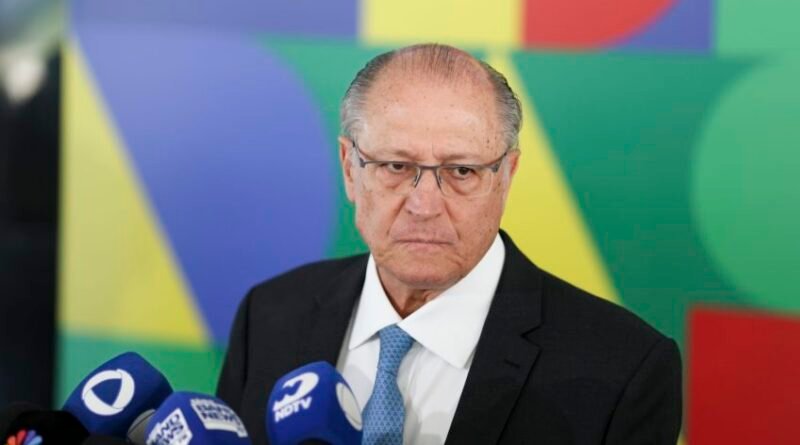 Alckmin afirma que decisão é do povo após Lula mencionar seu nome para o Senado