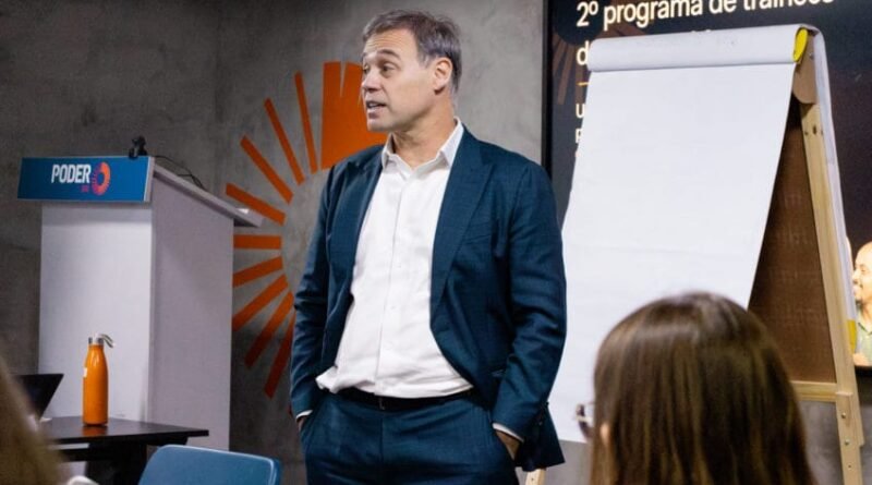 André Mendonça ministra palestra para trainees do Poder360