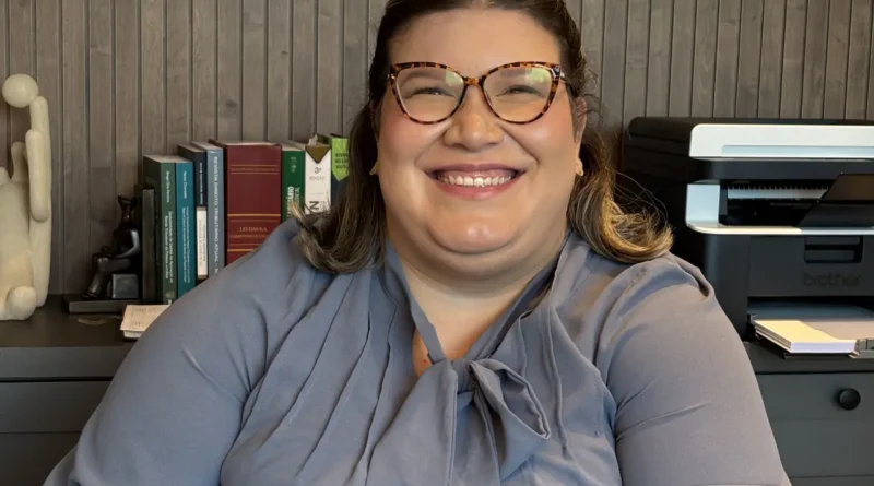 Artigo discute a necessidade de não dar atenção a comportamentos extremos