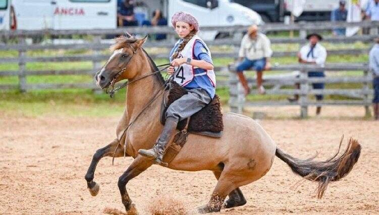 Aumento da participação feminina nas competições de Cavalo Crioulo devido à paixão pelo esporte
