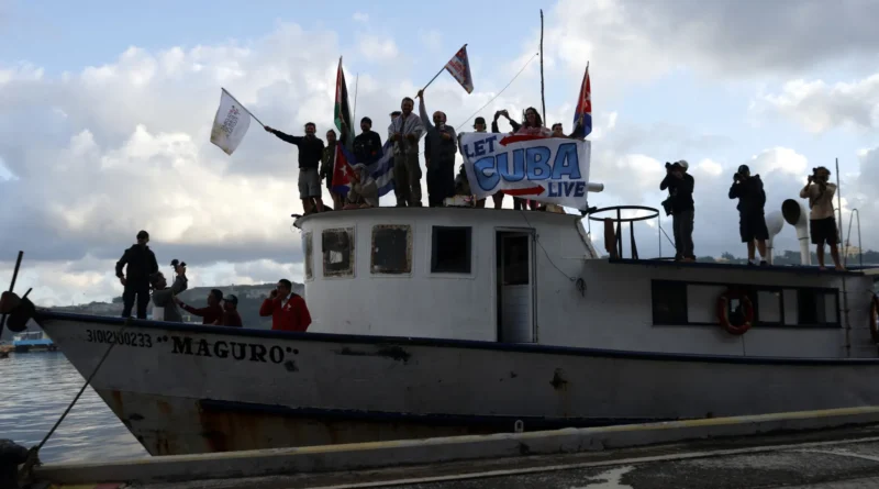 Barcos com ajuda humanitária a Cuba somem no mar