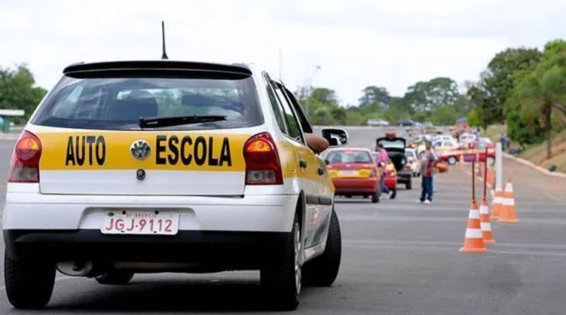 Câmara analisa proposta que pode alterar idade mínima para obtenção da CNH no Brasil