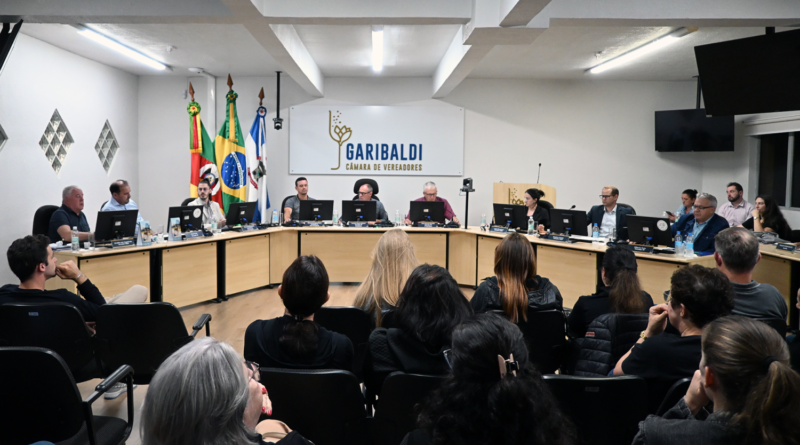 Câmara de Garibaldi concede título de Cidadã Benemérita à ex-vereadora Rosani Fin Flores