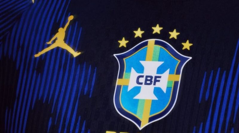 Camisa da seleção custa 27,7% do salário mínimo no ano da Copa