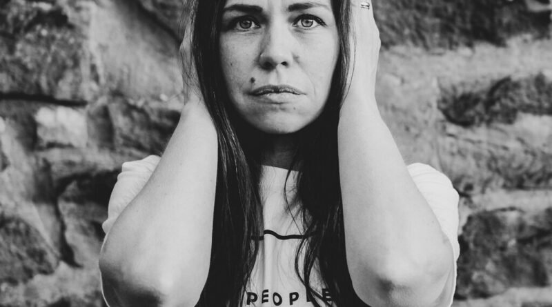 Cientistas investigam os motivos que tornam certos sons e músicas gatilhos de raiva imediata na misofonia