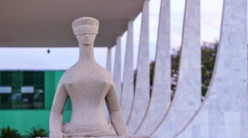 Comissão dos Três Poderes discute penduricalhos em reunião nesta quarta-feira