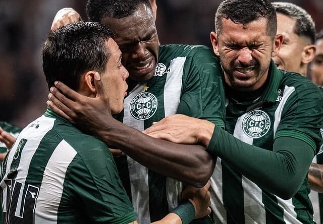 Coritiba derrota Corinthians em São Paulo e causa surpresa no Brasileirão